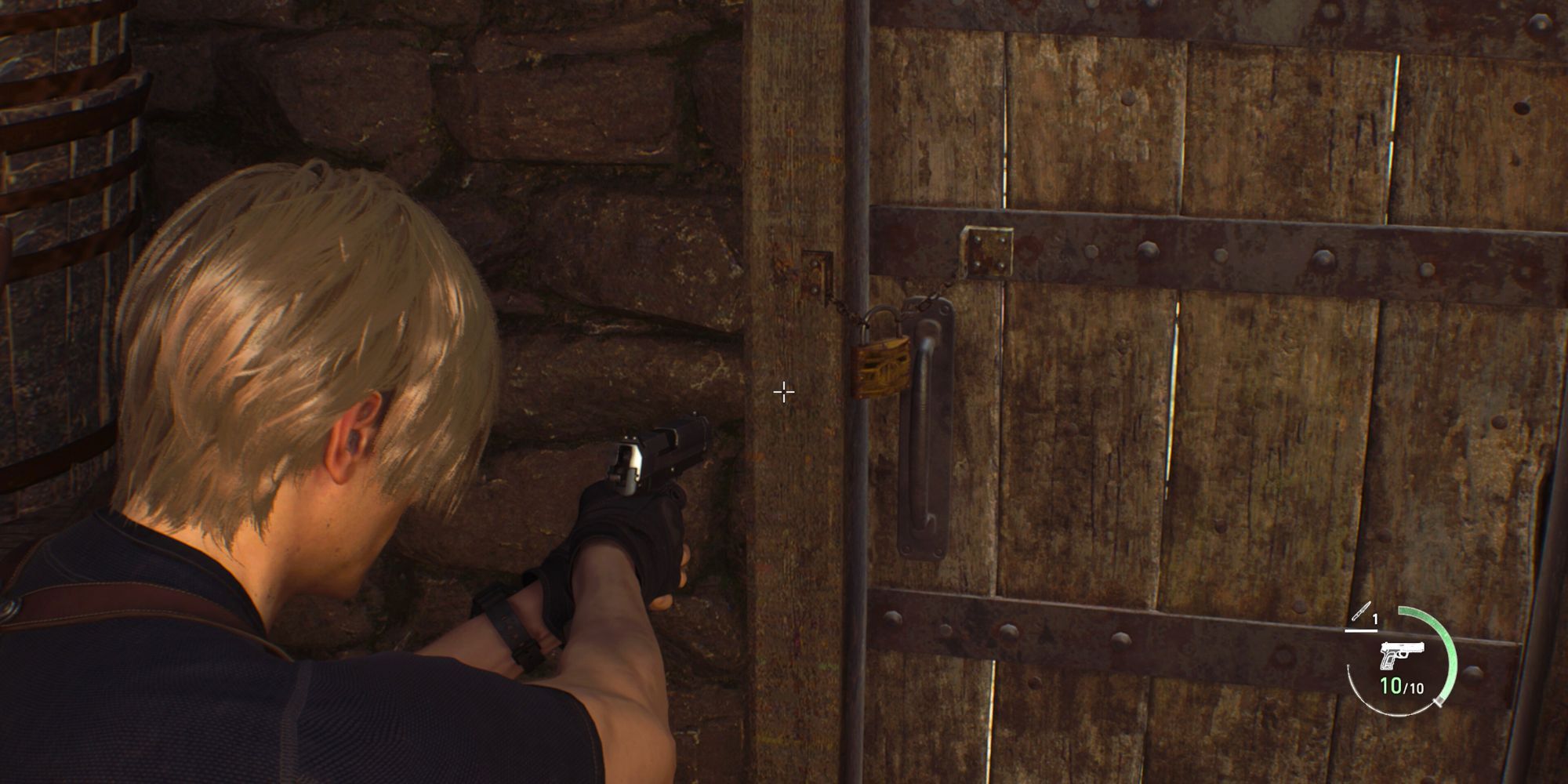 Resident Evil 4 remake door padlock