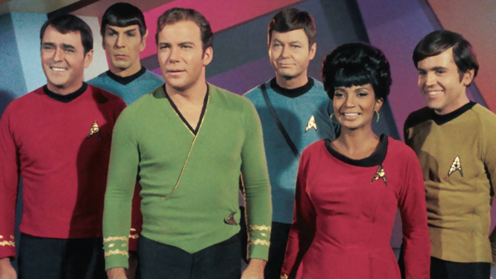 Why There Are 3 Star Trek: TOS Pilot Episodes (& Which You Should Watch First)