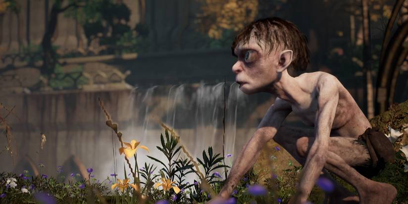 Gollum crouches in The Lord of the Rings: Gollum