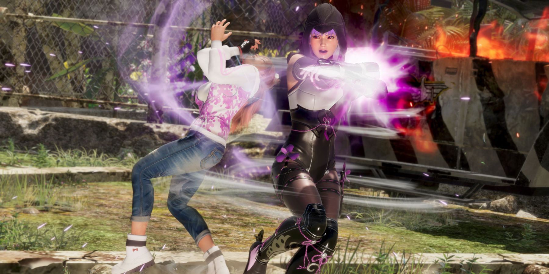 Ayane dealing the finishing blow on her enemy