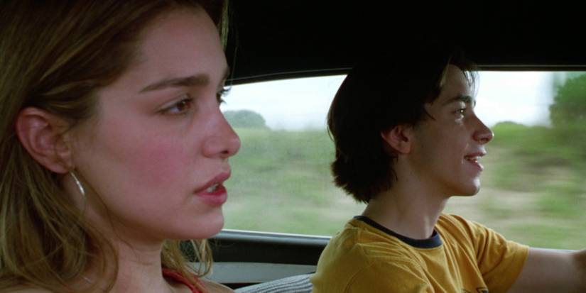 Trish and Darry driving in Jeepers Creepers