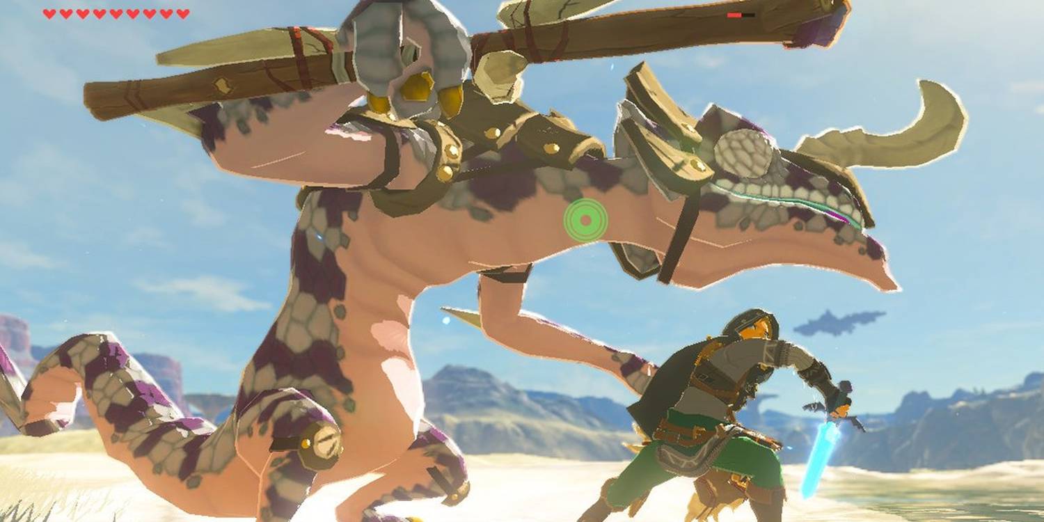 Link fighting a Lizalfos in Breath of the Wild