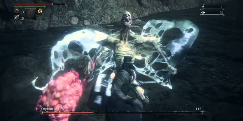 Orphan of Kos battling a Hunter