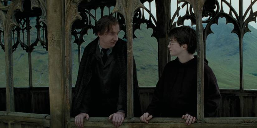Remus Lupin talking to Harry Potter in Harry Potter and the Prisoner of Azkaban.