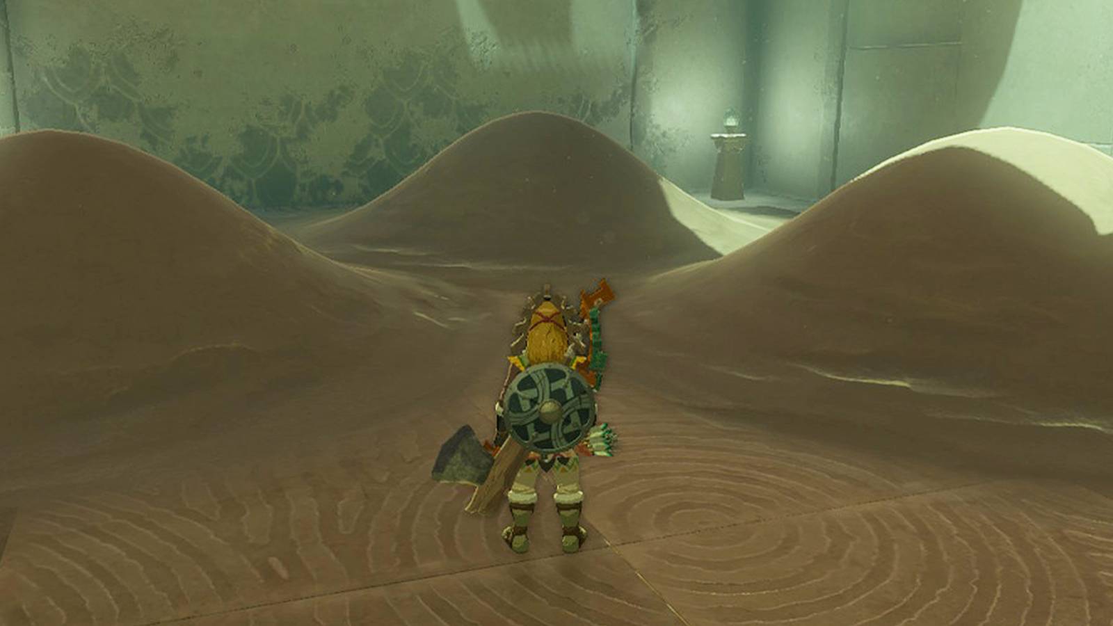 Link looking at piles of sand in Shrine
