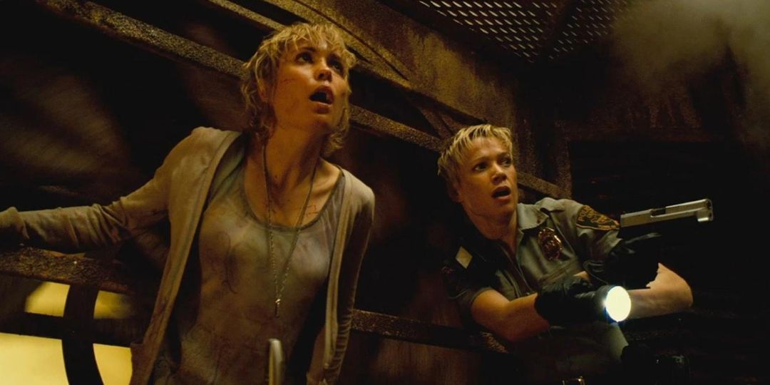 silent-hill-movie-cybil-rose-scared