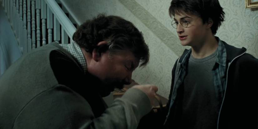 Uncle Vernon argues with Harry in Harry Potter and the Prisoner of Azkaban.