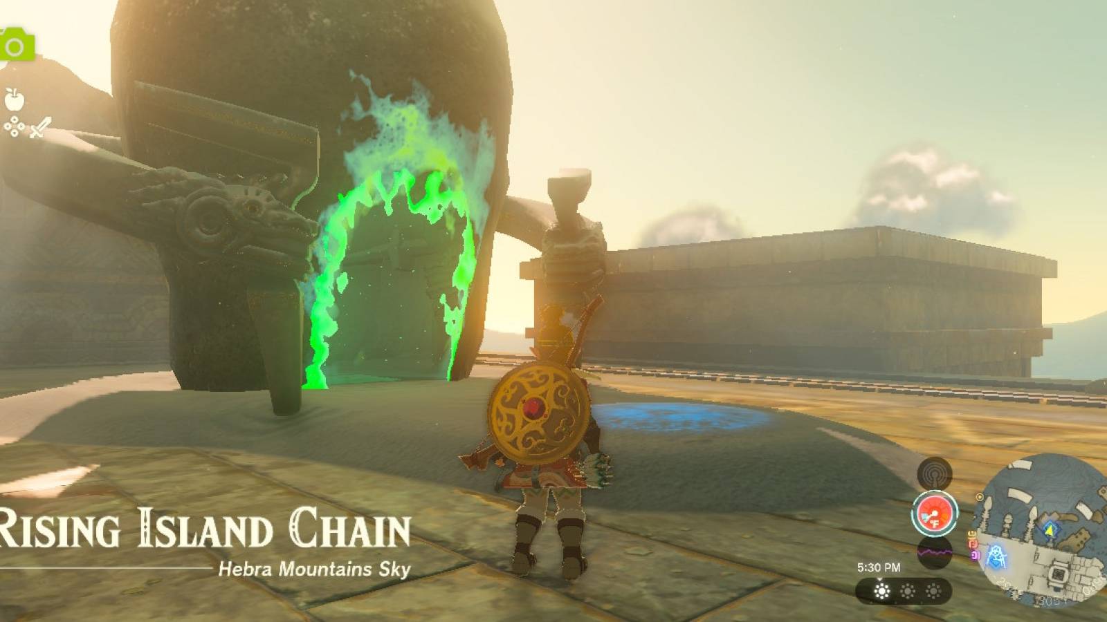 Mayaumekis Shrine entrance