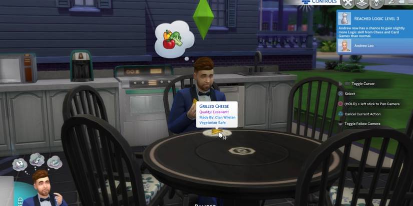 Eating an Excellent Grilled Cheese in The Sims 4