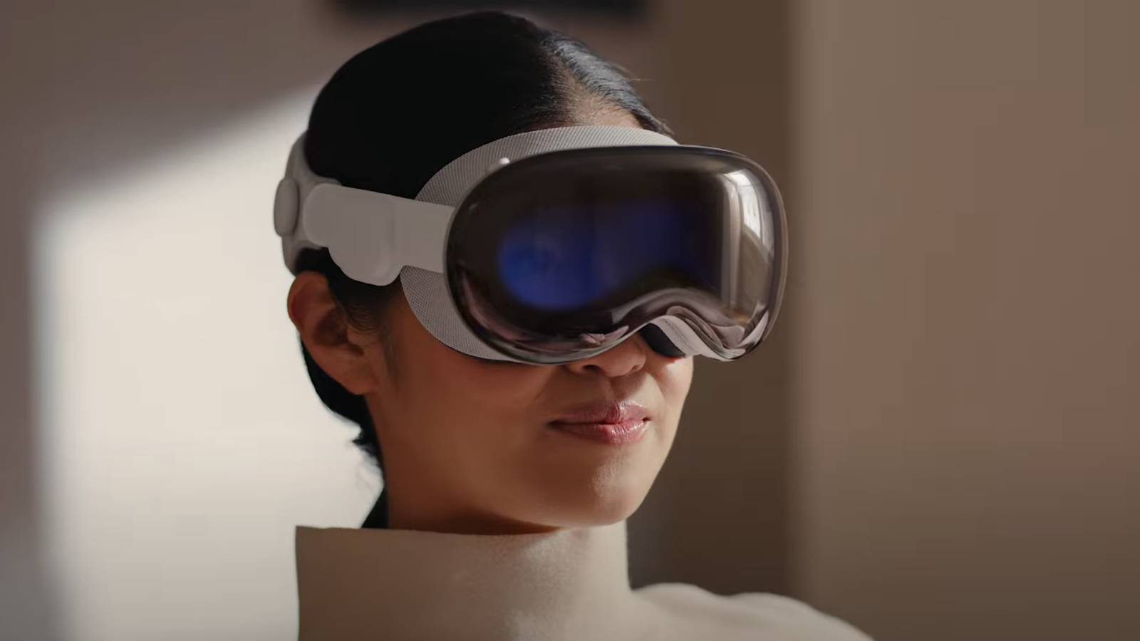 apple vision pro wearable augmented/virtual reality device
