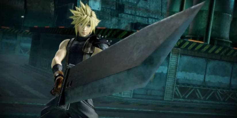 Cloud readies his Buster Sword