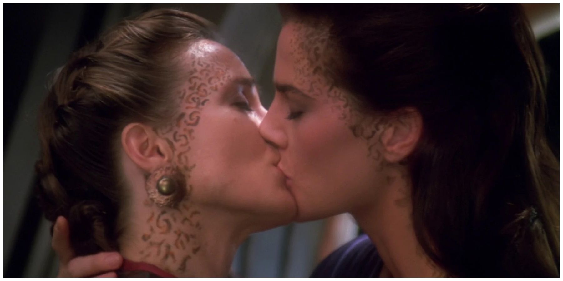 Jadzia Dax and Lenara Kahn