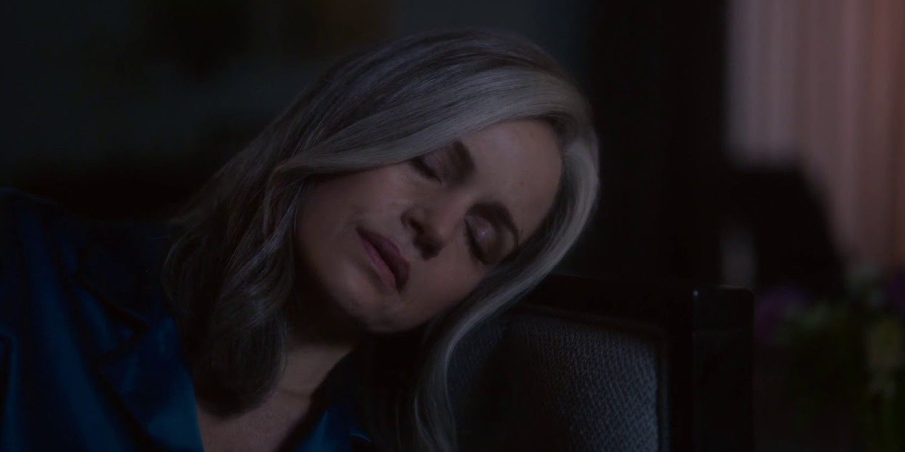 Jamie sleeps while waiting for Dan in The Haunting of Bly Manor