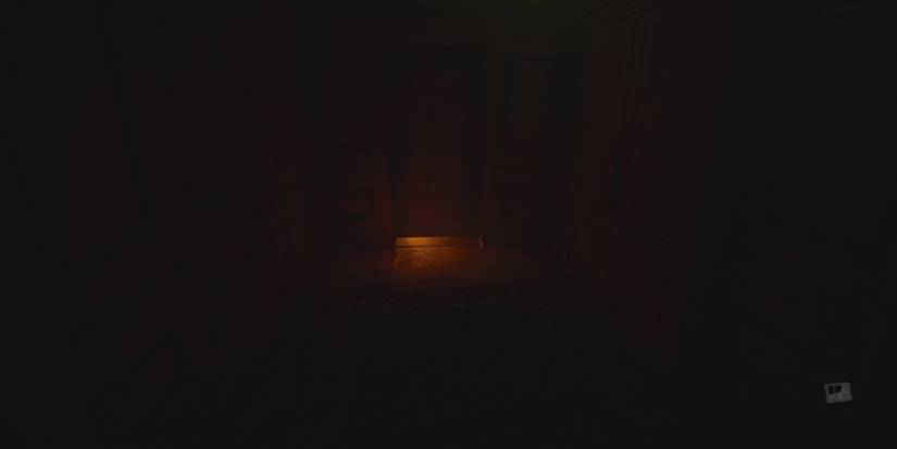 layers of fear - lantern - fire door