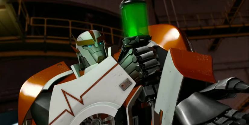 Autobot Ratchet about to use synthetic Energon.