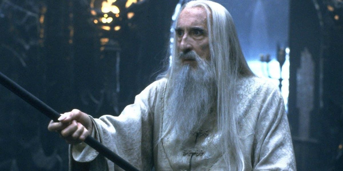 Saruman pointina the staff away