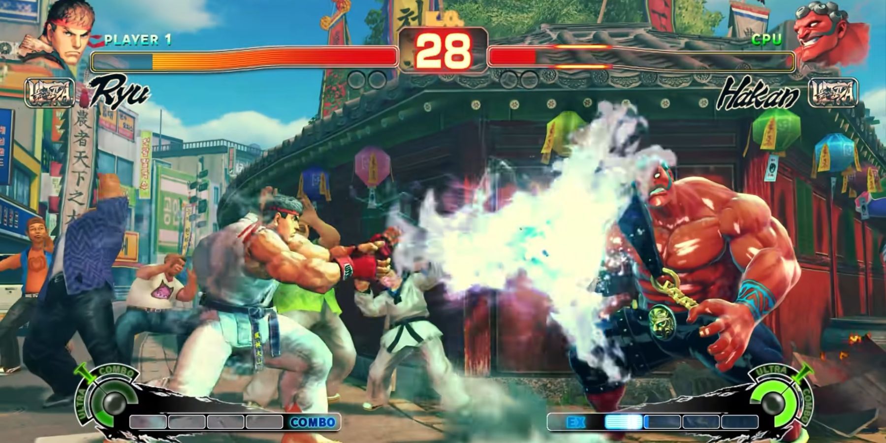 Ryu hitting Shinku Hadoken on Hakan