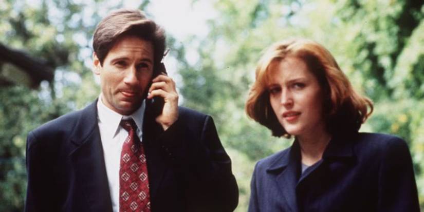 David Duchovny and Gillian Anderson in The X-Files