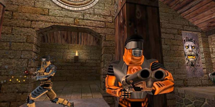 two characters in HEV suits with shotguns