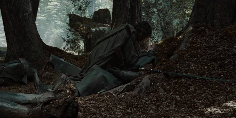 Aragorn speaks with Boromir one last time