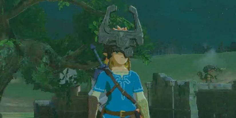 Link wearing Midna's helmet