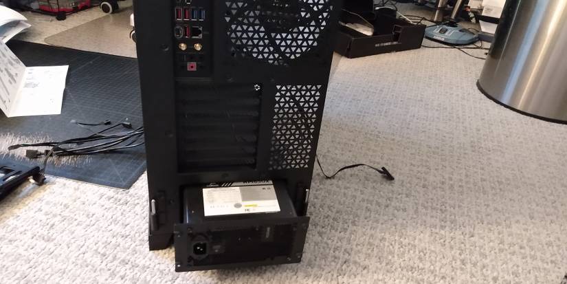 MSI MEG 700R PSU Install