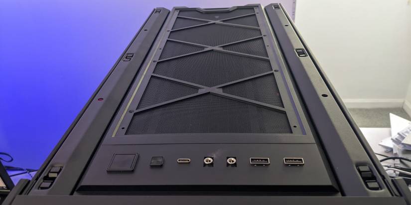 MSI MEG 700R Top Dust Filter