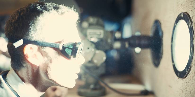 Oppenheimer watches the bomb test in Oppenheimer