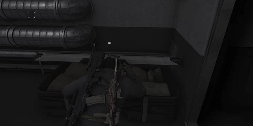 A player looting a supply cache in Ghost Recon: Breakpoint