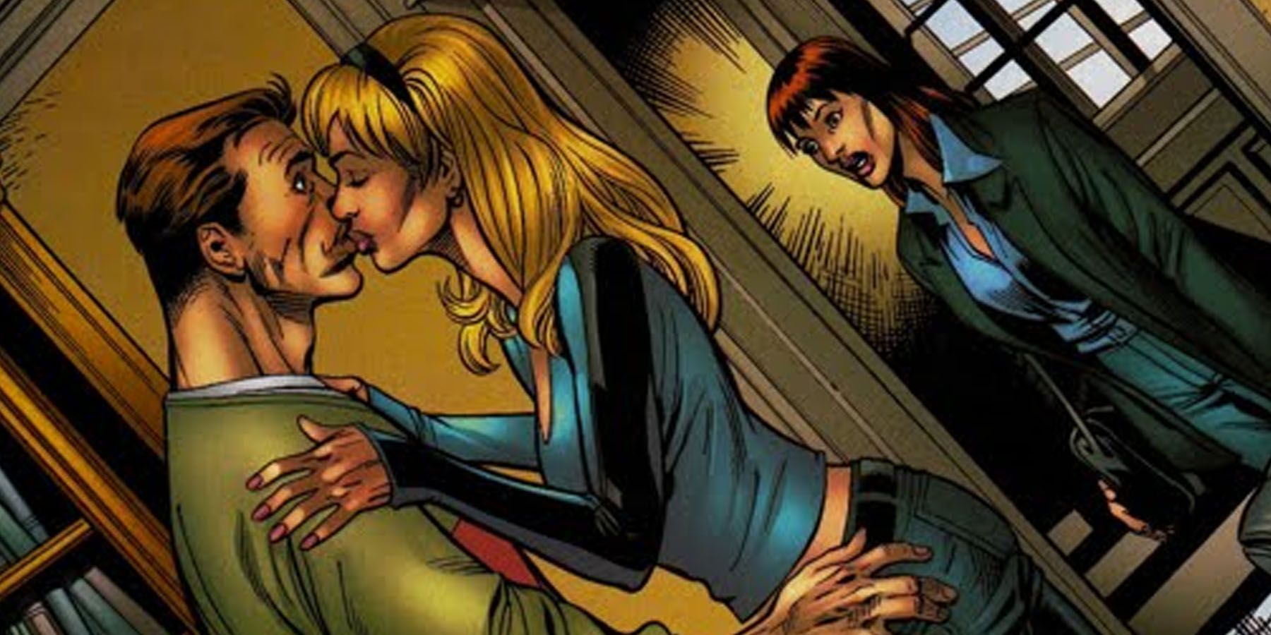 Sarah Stacy kisses Peter Parker