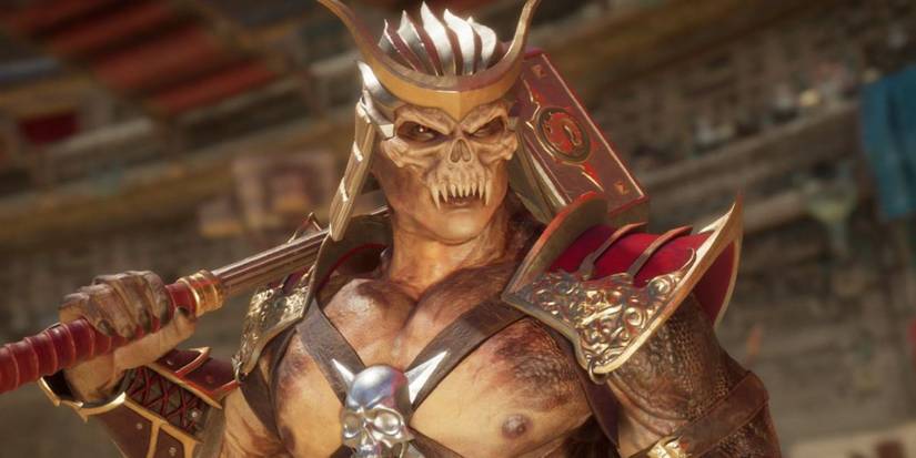 Shao Kahn preparing to fight his opponent in Mortal Kombat 11