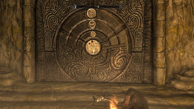Skyrim Jagged Crown Claw Door