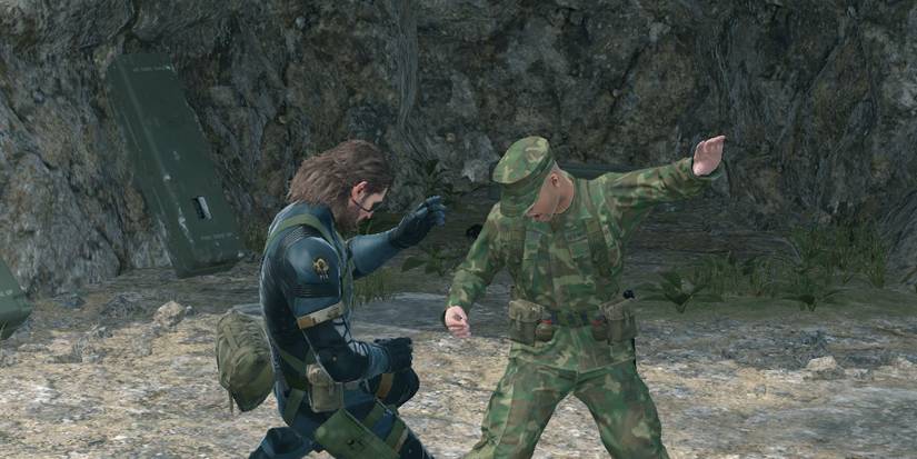 Solid Snake using CQC