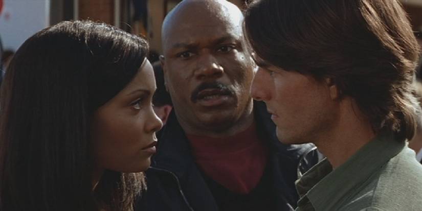 Thandiwe-Newton-Ving-Rhames-and-Tom-Cruise-in-Mission-Impossible-II