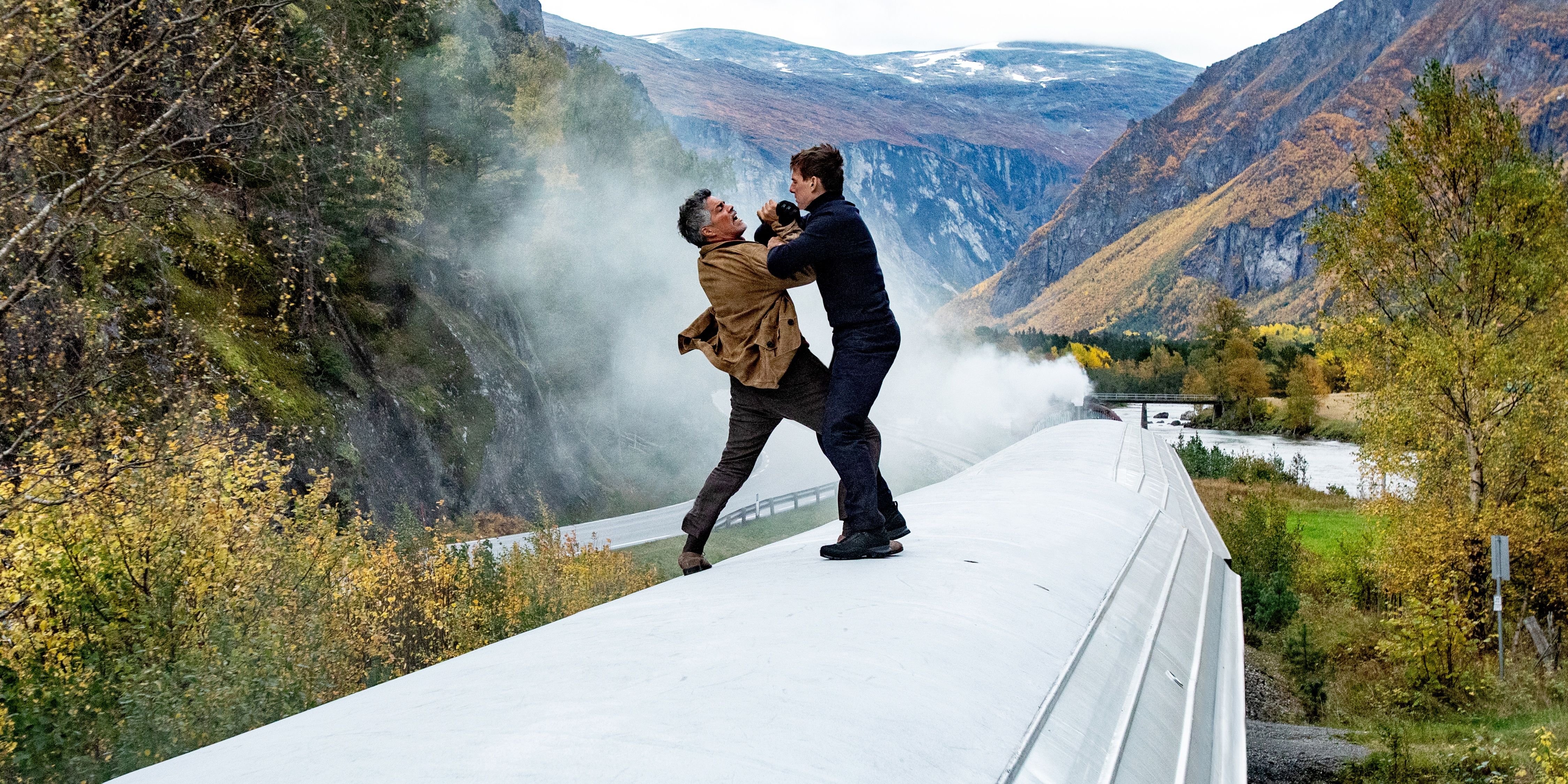 tom cruise esai morales train fight mission impossible 7 Cropped