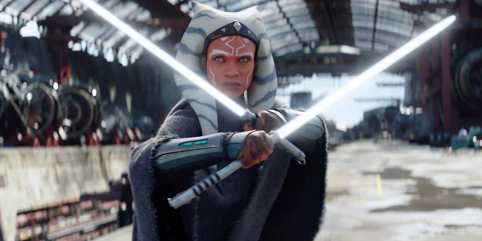 Ahsoka crosses her lightsaber blades in Ahsoka