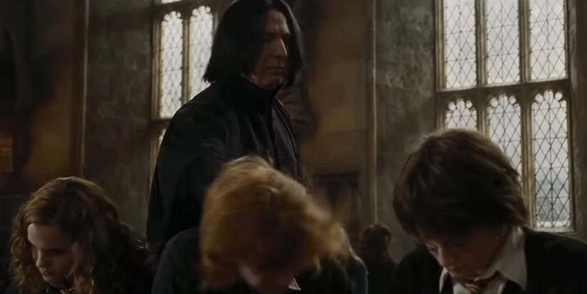 harry-potter-snape-hits-ron