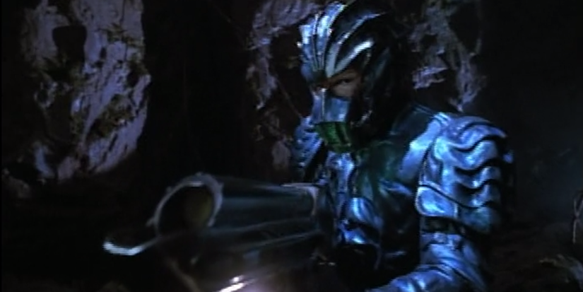 hirogen-armor-star-trek Cropped