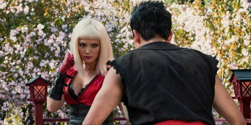 Lance and Roxette in Striking Vipers, Black Mirror