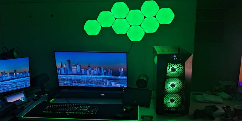 Nanoleaf Black Hexagons Gaming Rig