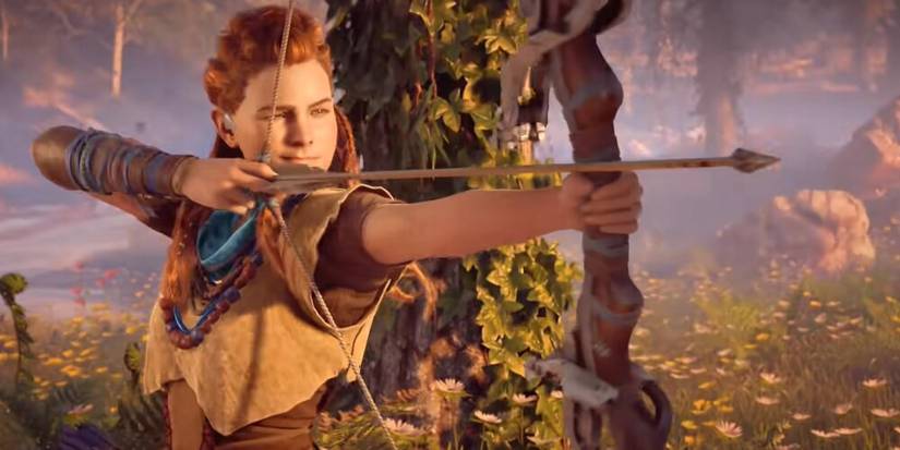 Aloy Aiming Her Hunter Bow in Horizon Zero Dawn