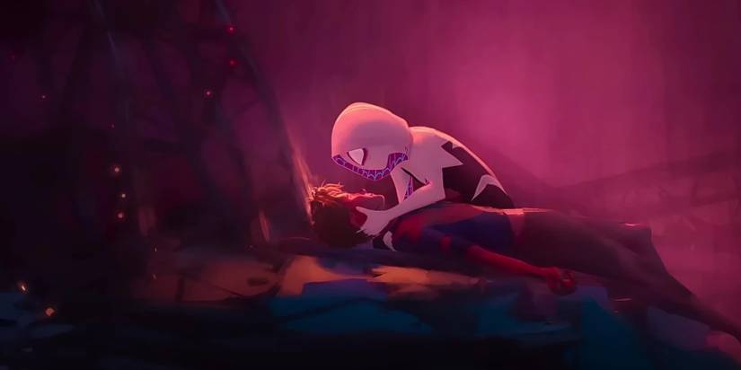 spider-gwen-holding-peter-parker