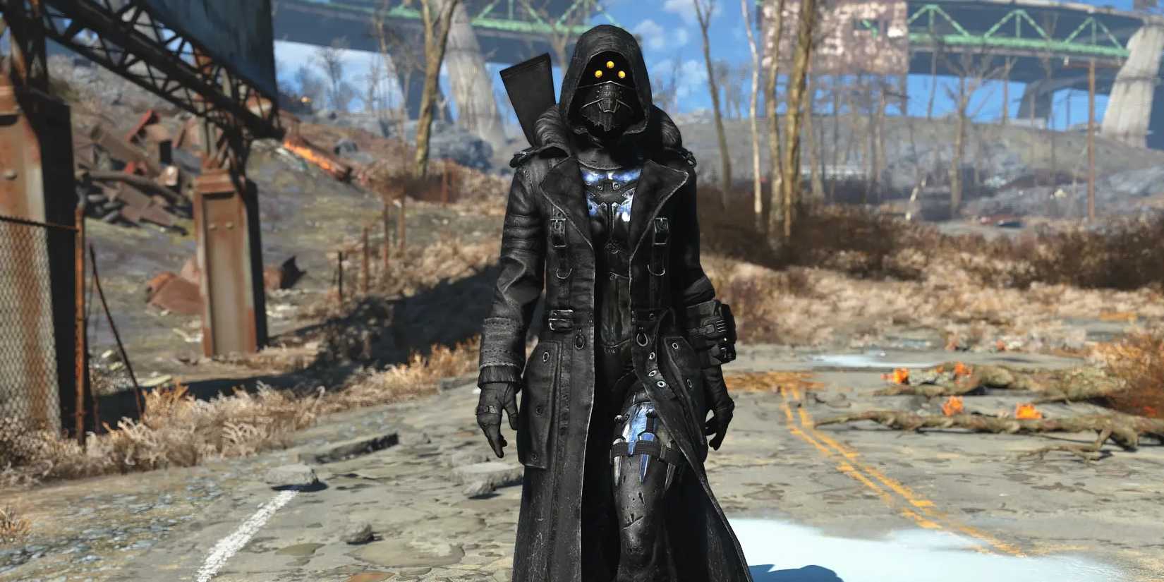 Player walking in midday with black outfit in Fallout 4