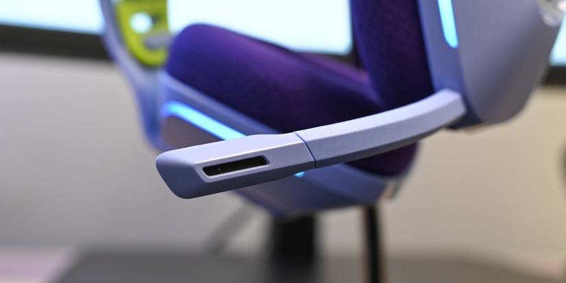 Close up of the microphone on the Logitech G733 headset