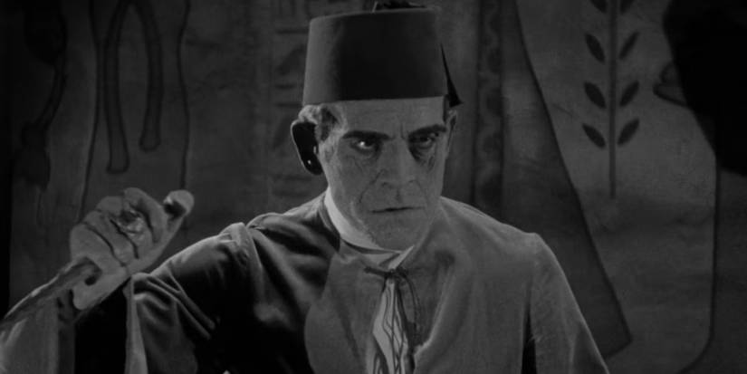 Boris Karloff as the Mummy
