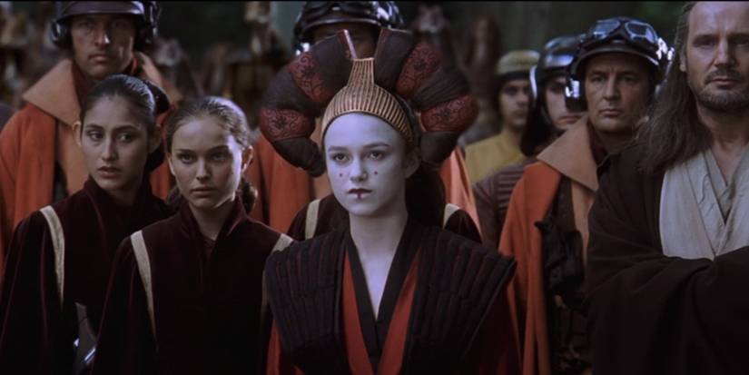 Sabé prepares to speak to Boss Nass on behalf of the Naboo people