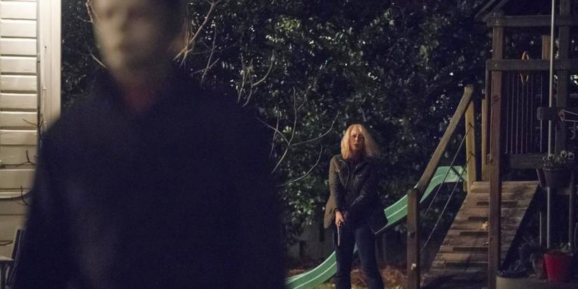 laurie Strode confronts Michael Myers in Halloween (2018)
