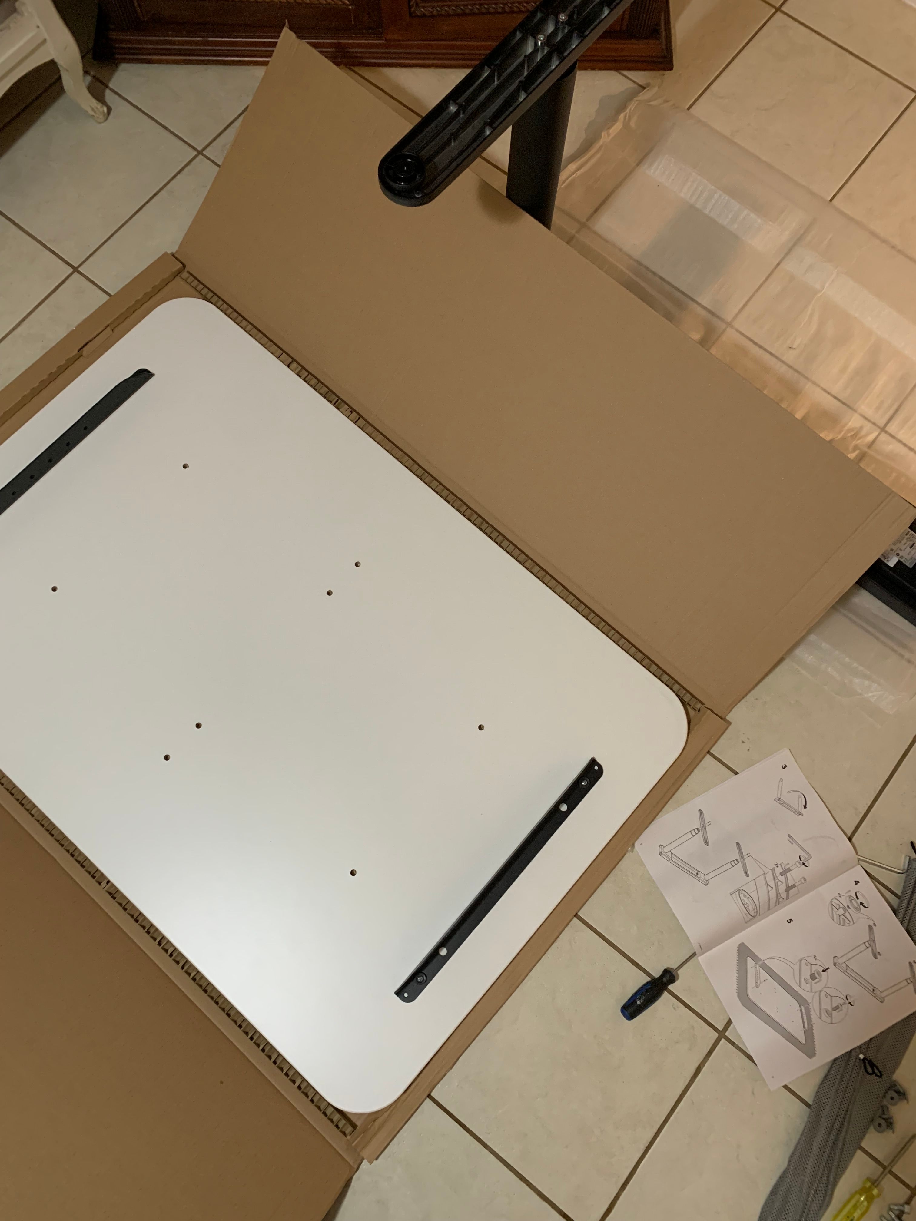 Flexispot E7 Standing Desk Review: How Does It Compare To The IKEA Bekant?