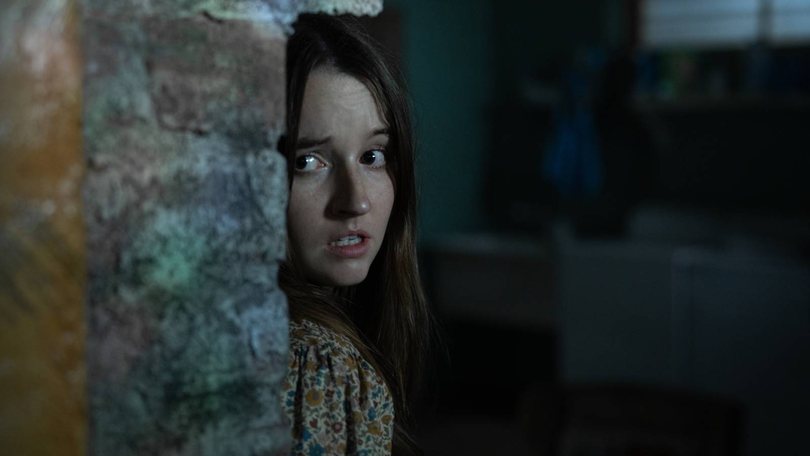 Kaitlyn Dever in no one will save you Cropped