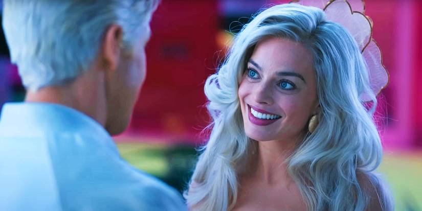 Ken (Ryan Gosling) and Barbie (Margot Robbie) talking in Barbie